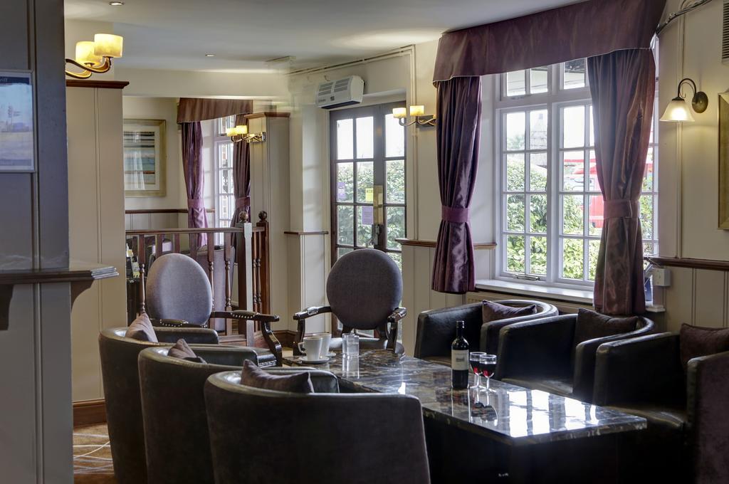 Best Western Reading Calcot Hotel Exterior foto